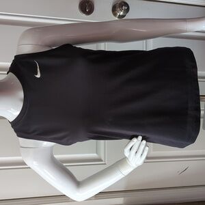 The Nike Tee Size XS